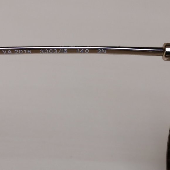 Valentino Women's Sunglasses with Case - Picture 7 of 9